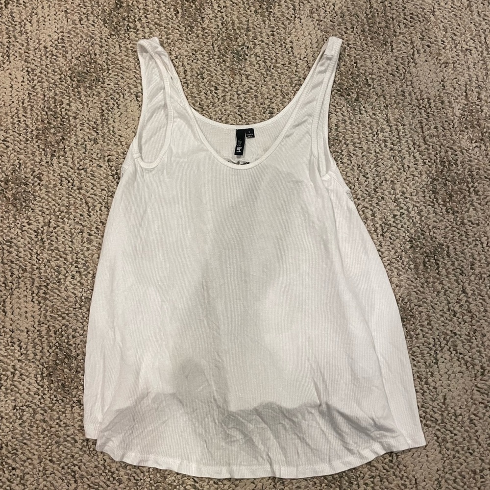 Super soft tank top, laced back super cute!